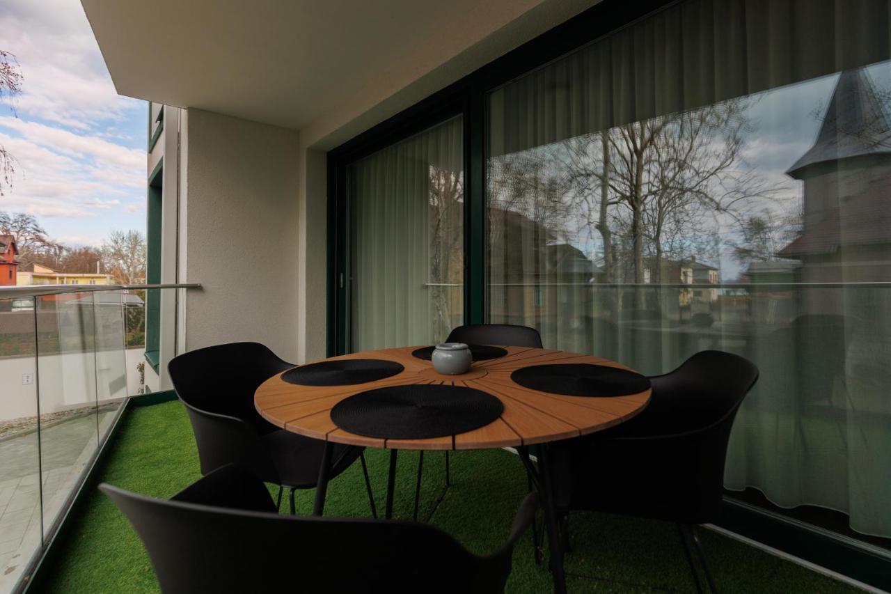 Villa Bauhaus Wellness Apartman 102 Siofok Ngoại thất bức ảnh