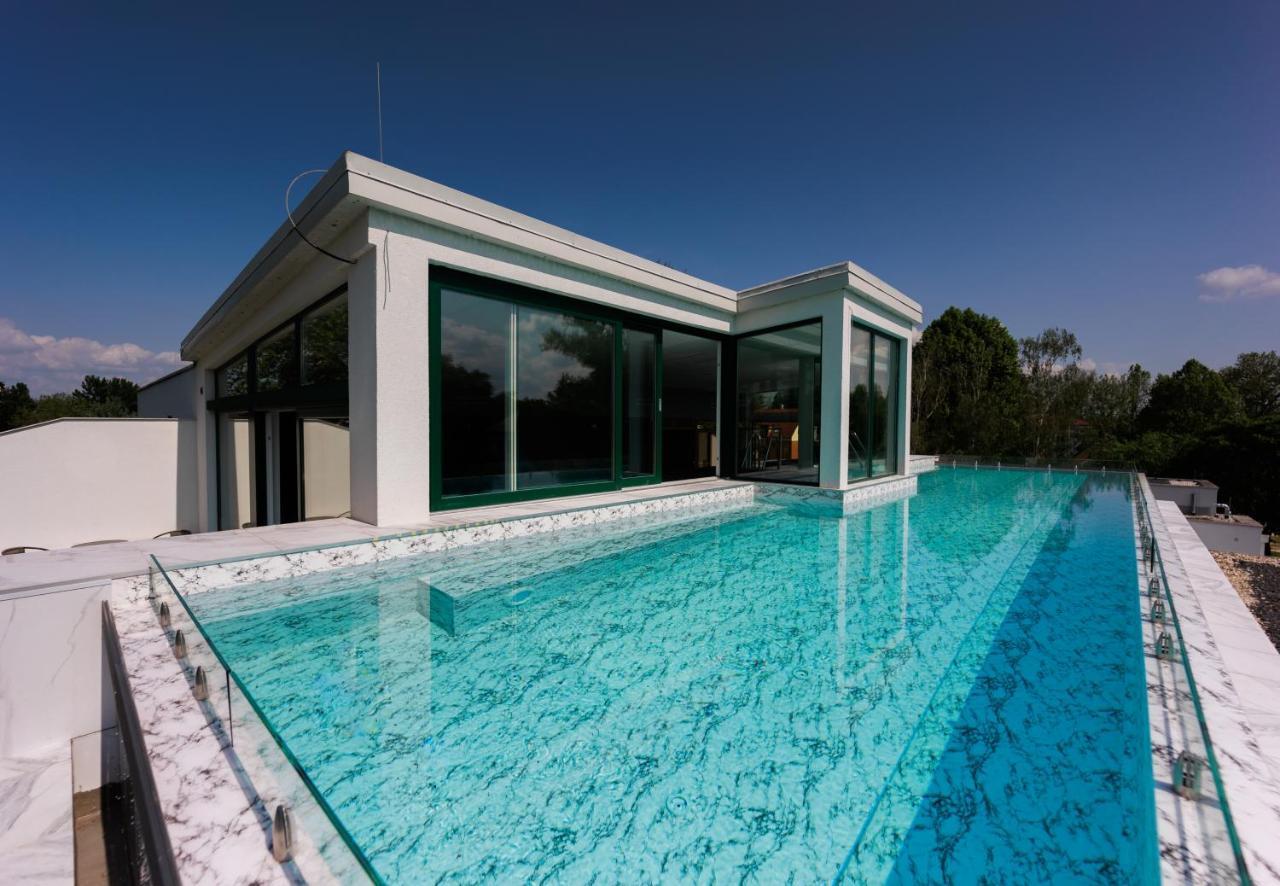 Villa Bauhaus Wellness Apartman 102 Siofok Ngoại thất bức ảnh